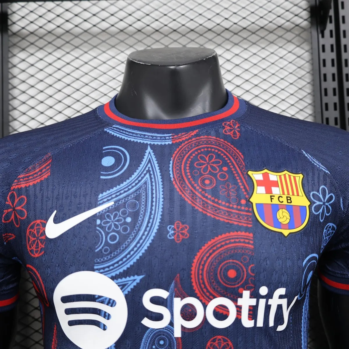 Barcelona "Paisley"