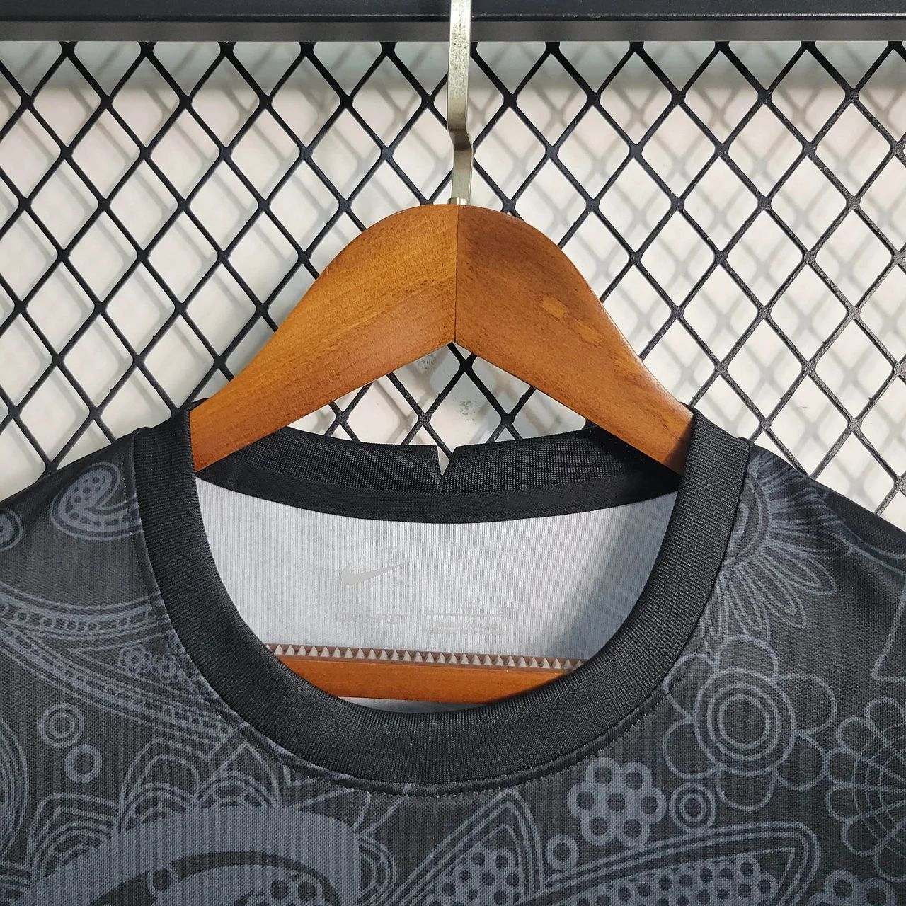 Barcelona "Black Paisley"