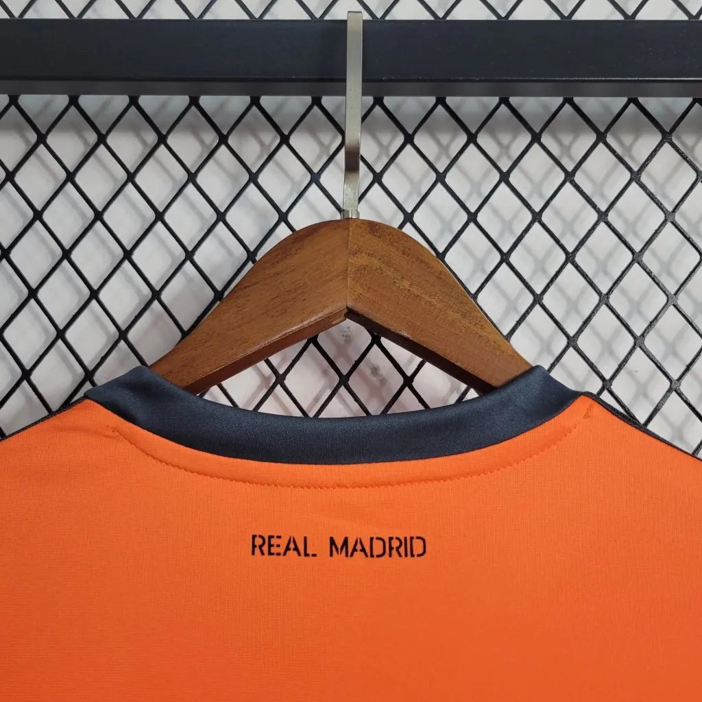 Real Madrid 2013-2014 Derde Tenue