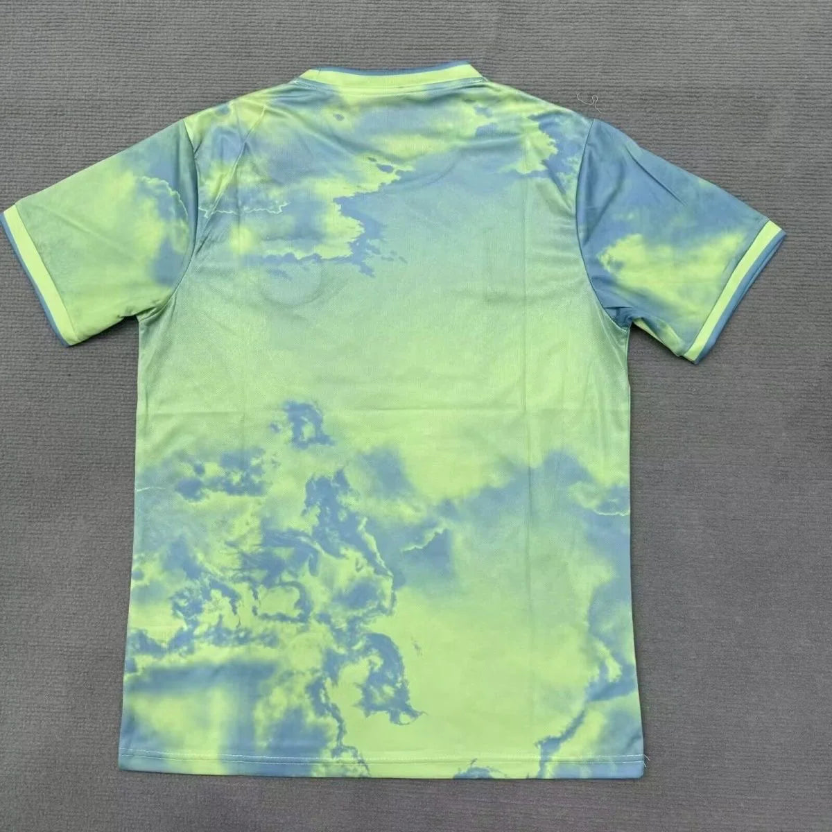 Barcelona "Lime Sky"