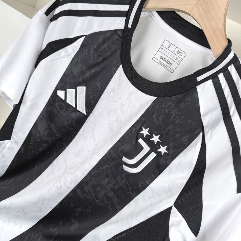 Juventus Thuistenue 24-25