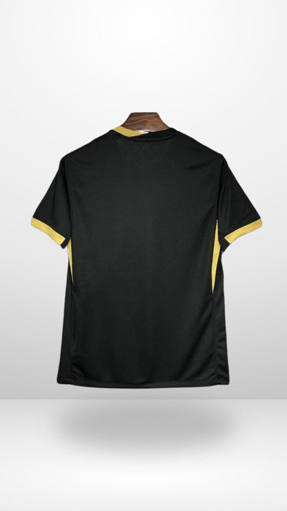 Sporting "Golden"
